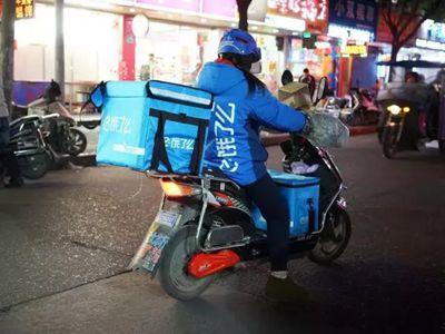 “聯網+餐飲”催熱配送產業，女送餐員供不應求