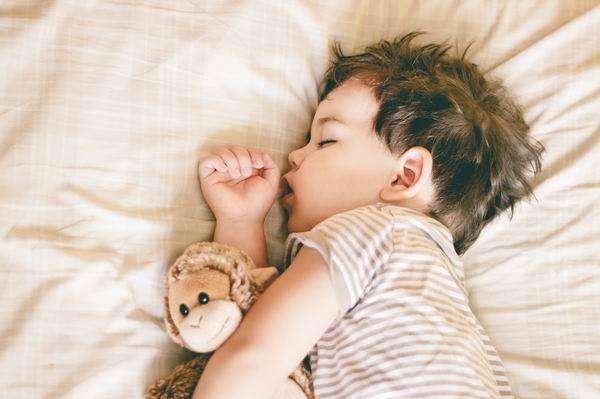 孩子不喜欢午睡，应该如何培养午睡习惯