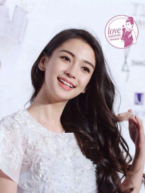 “小海绵”探班baby，母子团聚画面超温馨，网友大赞baby
