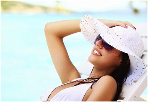 防晒是女孩子夏天喜欢做的，但其实可能晒点太阳更好？