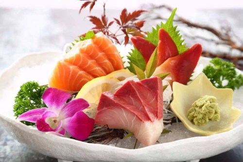 夏天吃刺身少不了三文鱼，那么三文鱼有什么食用价值？