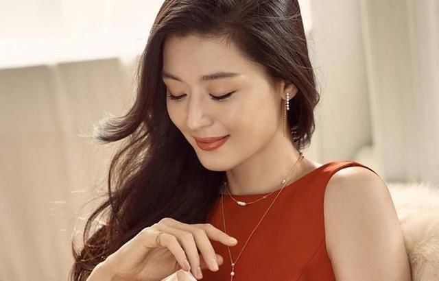 六位“最紅的韓國女星”林允兒、全智賢上榜，第一名果然是她！