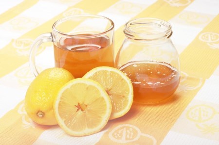 蜂蜜檸檬水還有這種妙用很多女性不知道？熬夜的人要多喝