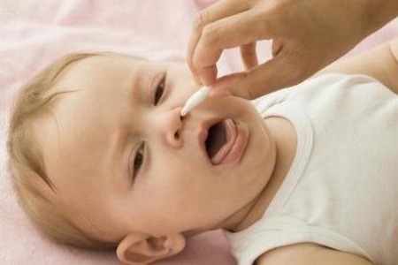宝妈们在宝宝鼻塞时要做的鼻腔护理