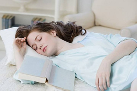 女生和優質睡眠的距離，可能就是這么三個瑜伽體式