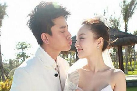 贾乃亮保姆发声说了什么?从称呼暴露李小璐人品