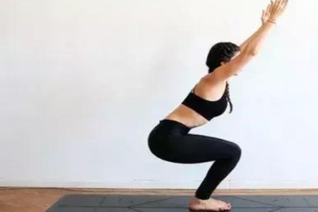 女性如何擁有一雙美腿，六個瑜伽動作幫你忙
