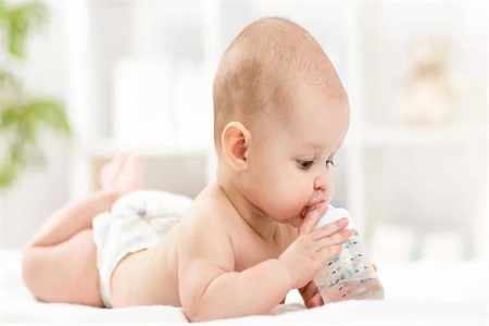 宝宝缺钙的表现这么多？但其实宝宝很难缺钙