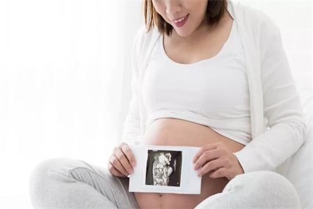 女性备孕知识：防辐射孕妇装管用吗？试纸能测性别吗