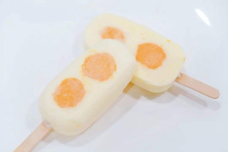 网红咸蛋黄冰棒的制作方法，香甜口感冰凉清爽