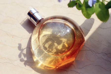 爱马仕的香氛世界，高端品牌的独特女士香水