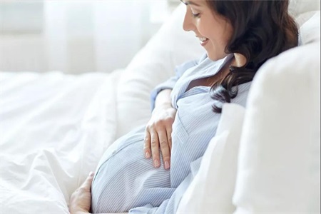 葉酸片什麼時候吃最好，孕婦如何補充葉酸