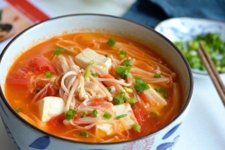 家常菜的做法大全家常湯類，兩款家常湯食暖身營養不可缺少