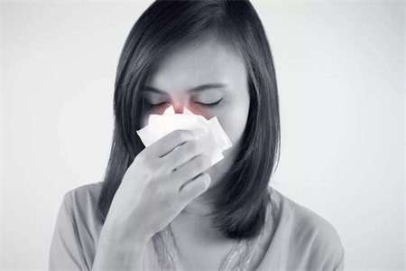 鼻炎的症狀及治療方式 女性做到這三點可緩解鼻炎症狀