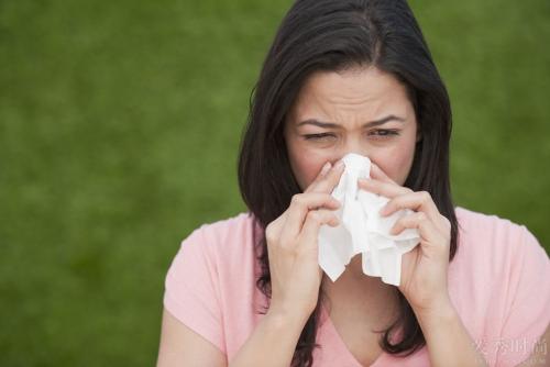 女性患了過敏性鼻炎怎麼辦？根治有妙招三點要記牢.jpg