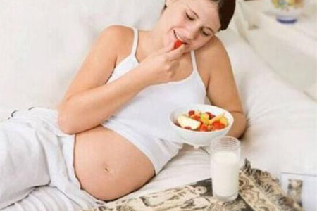 孕晚期总是饿总是馋，但是宵夜不建议你多吃
