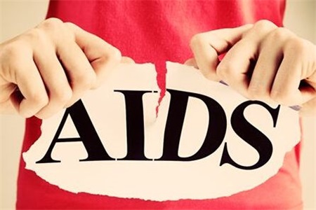 3女性预防艾滋病，就要注意艾滋病的初期症状.jpg