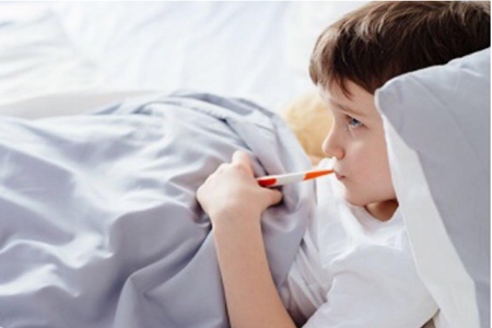 小孩发烧怎么退烧最快，在家里可行的六种退烧好方法