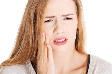 口腔溃疡发病原因