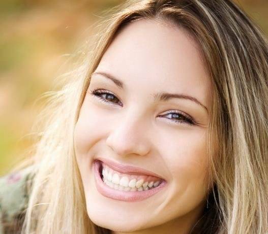 女人牙齿变黄了 如何变白
