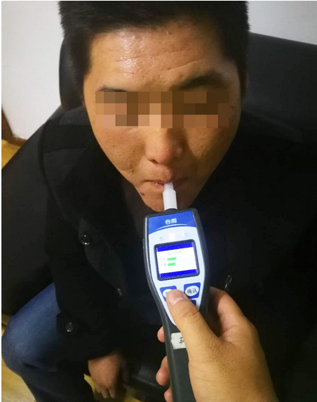 司机酒驾被查 称：为了朋友的安全考虑