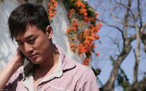 林峰在TVB摸爬滚打15年，最后还是回家继承家产