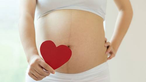 预防胎儿脐带绕颈的危险 孕期千万不要尝试做这几件事
