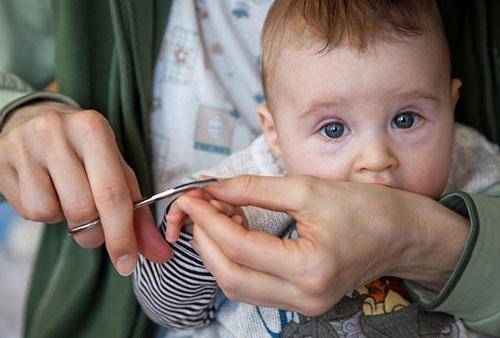 如何才能正確的給寶寶剪指甲