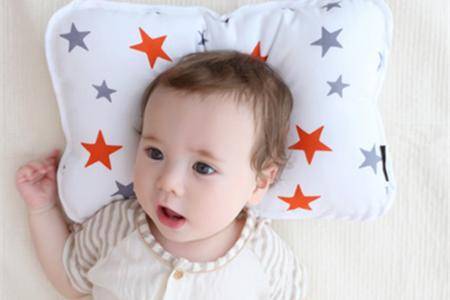 新生儿可以用定型枕吗?