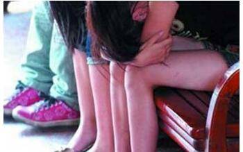 妇女用少女勾引男性 淫妇强逼少女卖淫取得泄欲