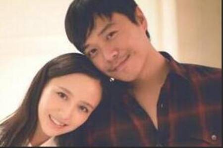 卖瓜男与多名女暧昧