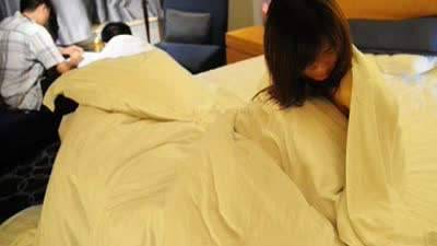 男子强迫女友卖淫