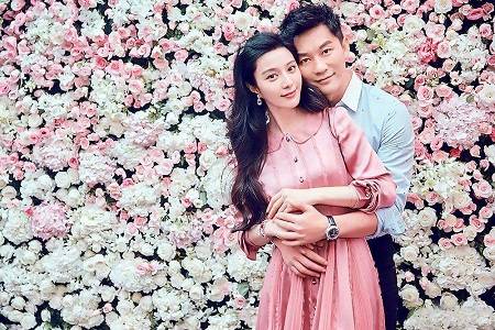 範冰冰無名指鑽戒非常亮眼，這是在昭告要結婚了嗎