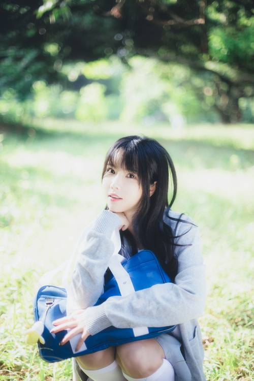 新婚少妇与门卫老许偷情