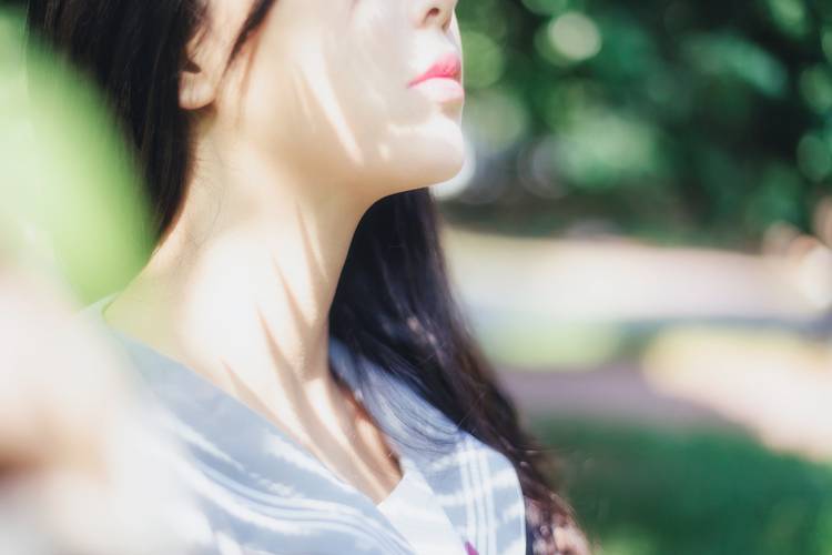 新婚少妇出轨与门卫老许 多名女业主被爆疑有染