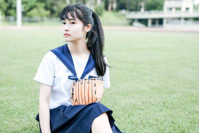 妻子情人几乎同时生下其孩子 男子不顾后果抛妻