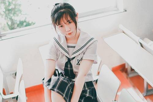 迫于生计当裸模 是色情还是艺术？