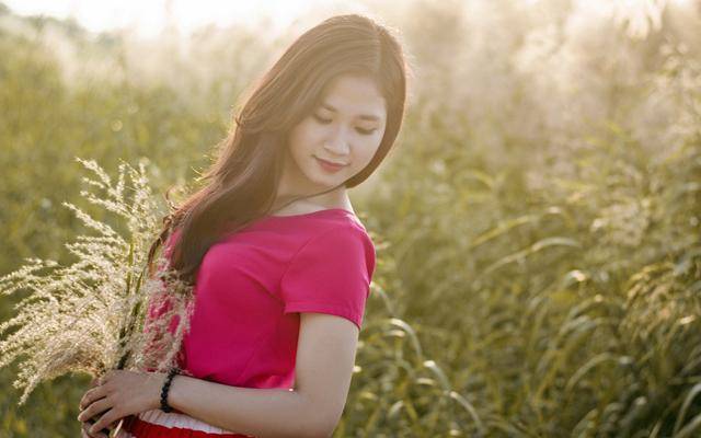 妇女被扒光折磨致死
