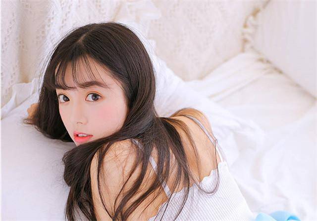 干部偷拍高校女厕所