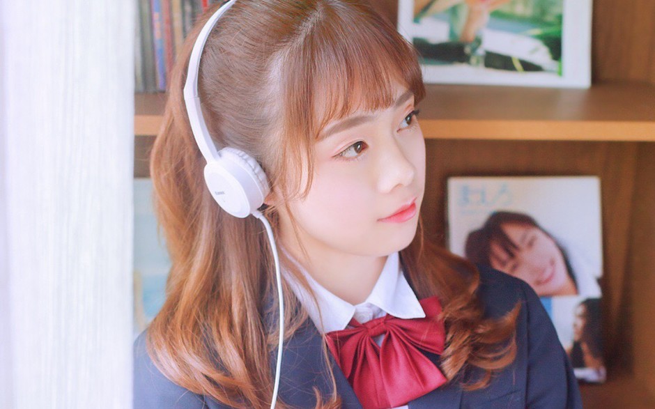 少女买初夜新闻频出引热议  赚钱帮父母买屋？