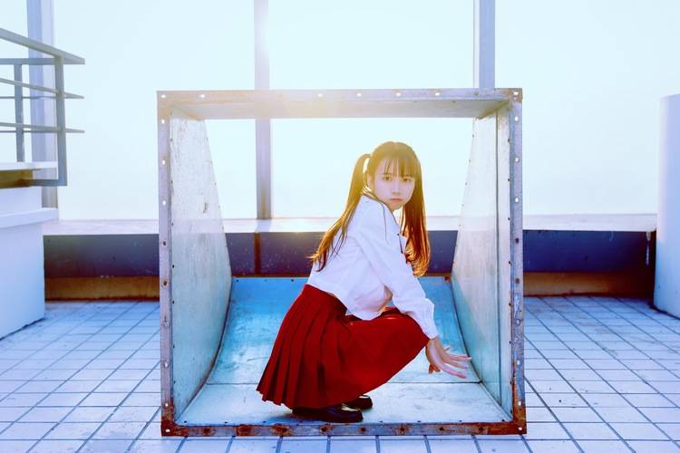 女生宿舍现无人机