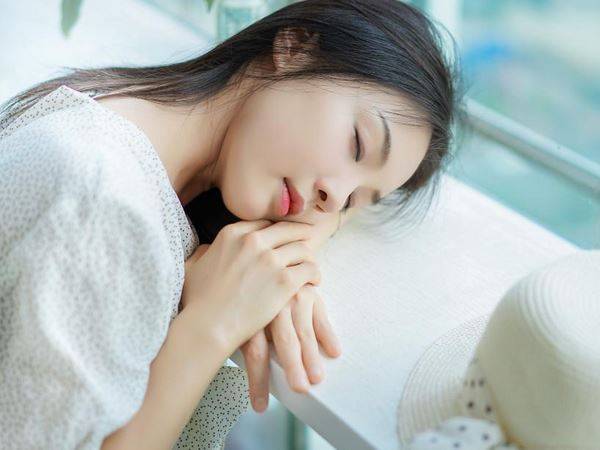 男子强迫女友卖淫