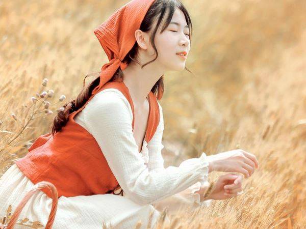 醉酒女遭司机强拽