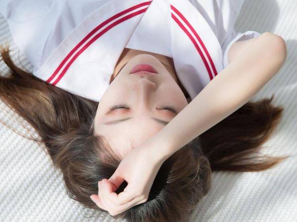 女子和同事在家偷情