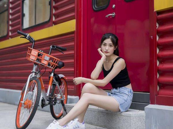3女轮流性侵1男