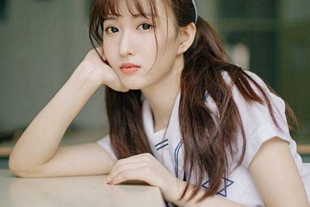 男子接连猥亵女子