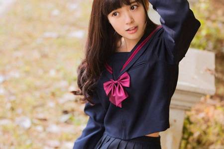 男子接连猥亵女子