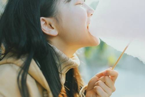 四處襲胸尋刺激