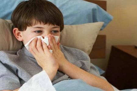 感冒咳嗽吃什么好的快？这两种药不能给孩子乱吃