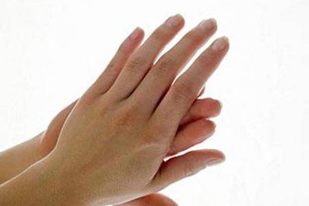 指甲上有竖纹是怎么回事？指甲竖纹多注意是疾病的征兆